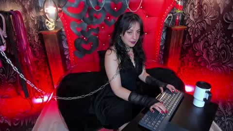 Yunna online show from February 7, 12:50 pm