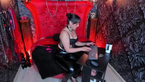 Yunna online show from September 19, 12:39 pm