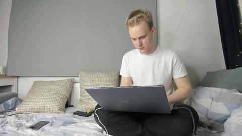 Kevin online show from September 22, 6:21 pm