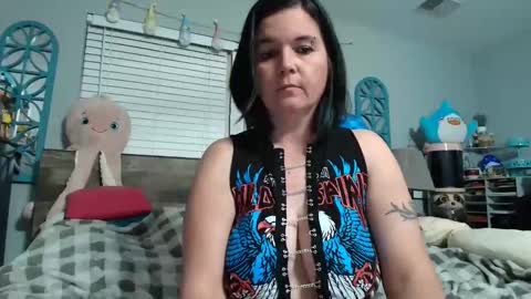 succubus1982 online show from May 3, 12:49 am