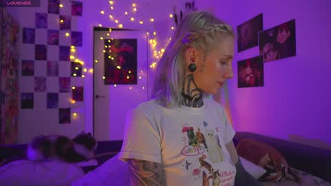 succubus_66 online show from January 19, 2:38 pm