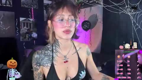 Alexy online show from October 17, 3:47 pm