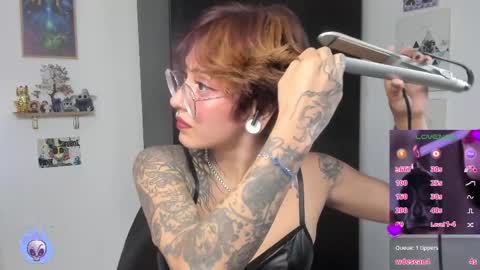 Alexy online show from April 25, 3:20 pm