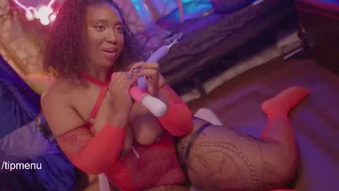 Succubus RoseMilk online show from November 17, 11:21 pm