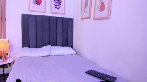 Luna  online show from September 18, 8:11 pm