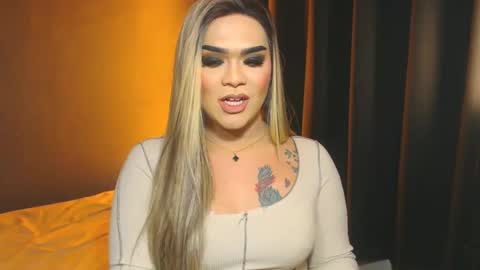 Snapshot of suckablecockoffreya chatting on January 15, 9:20 pm JADE ELYSE online show from January 15, 9:20 pm