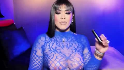 Snapshot of suckablecockoffreya chatting on January 7, 4:31 pm JADE ELYSE online show from January 7, 4:31 pm