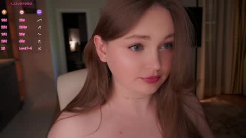 suckdolluxe online show from May 3, 12:33 pm