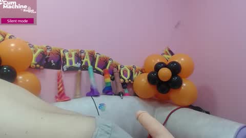 Sucky  online show from October 10, 12:04 pm