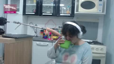 Sucky  online show from April 24, 1:24 pm