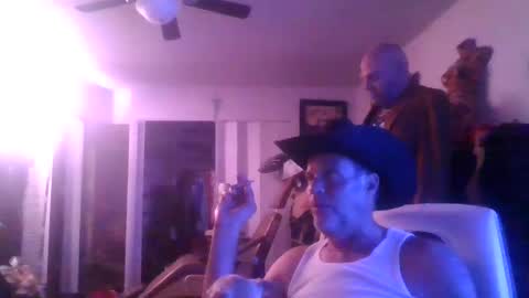 SUCKITU812 online show from September 17, 4:58 am