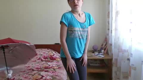 Snapshot of suckmydickifurstreight chatting on March 10, 7:21 am suckmydickifurstreight online show from March 10, 7:21 am