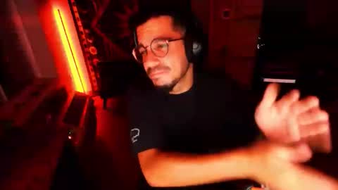 Mario online show from October 29, 9:44 am