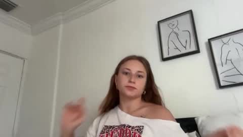 Snapshot of suerrab3304 chatting on May 17, 5:20 pm suerrab3304 online show from May 17, 5:20 pm