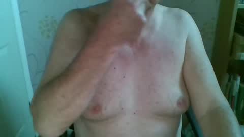 suffolkboy4 online show from April 28, 6:57 pm