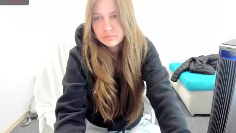 Ariana online show from October 27, 1:31 am