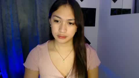Snapshot of sugar_chloe17 chatting on December 6, 9:02 pm sugar_chloe17 online show from December 6, 9:02 pm