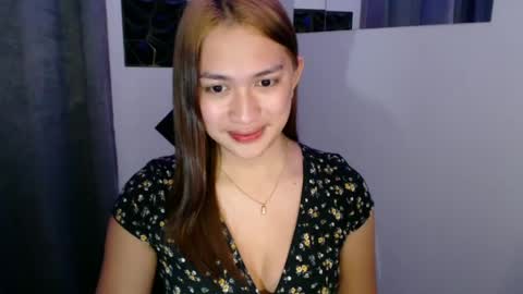 Snapshot of sugar_chloe17 chatting on January 17, 6:44 pm sugar_chloe17 online show from January 17, 6:44 pm