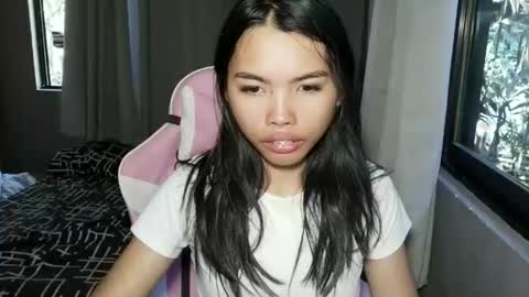 sugar_holly96 online show from April 20, 5:32 am