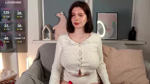 Snapshot of sugar_tomato chatting on February 16, 4:53 pm Maria online show from February 16, 4:53 pm