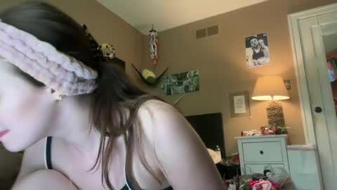 sugarbaeJ online show from June 27, 2:55 pm