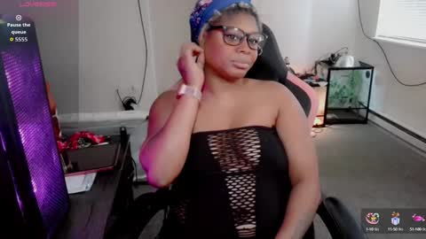 lexi love online show from September 29, 7:19 pm