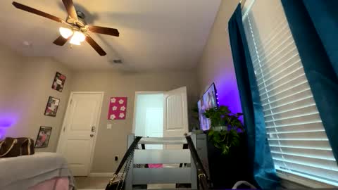 sugarbossbabyyy online show from March 13, 2:56 pm