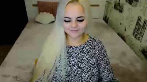 sugarkissx online show from October 25, 6:35 pm