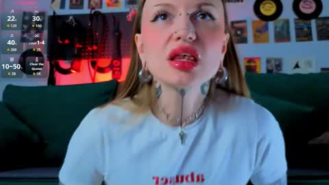 sugarsoot online show from April 23, 6:03 am