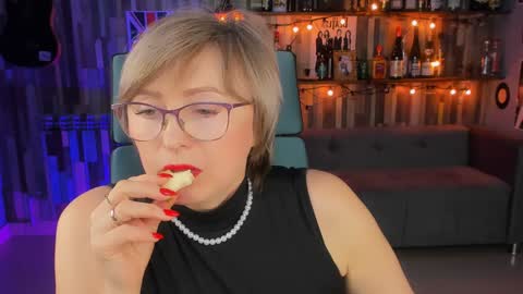 Vivien online show from January 19, 4:36 pm