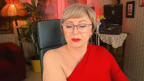 Vivien online show from February 12, 12:12 pm