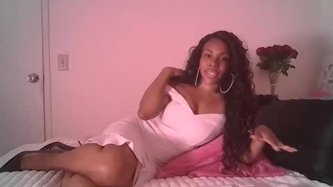 Kim Lee online show from April 22, 11:45 am