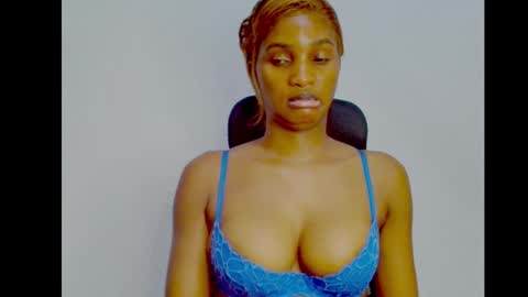 Snapshot of sugax_cuntwetxx chatting on September 18, 9:28 pm Ivy online show from September 18, 9:28 pm