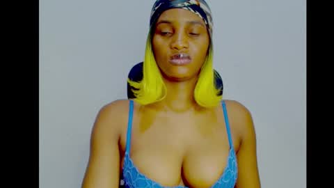 Snapshot of sugax_cuntwetxx chatting on September 22, 11:18 pm Ivy online show from September 22, 11:18 pm