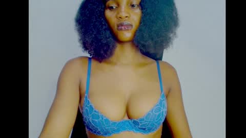 Snapshot of sugax_cuntwetxx chatting on October 16, 2:12 am Ivy online show from October 16, 2:12 am