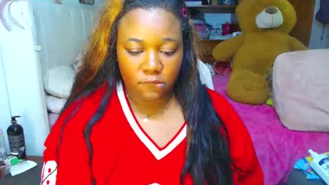 Snapshot of suggarbaby1 chatting on March 3, 5:31 am Cami Back in 2 hours online show from March 3, 5:31 am