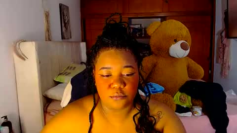 Snapshot of suggarbaby1 chatting on May 23, 4:39 am Cami Back in 2 hours online show from May 23, 4:39 am