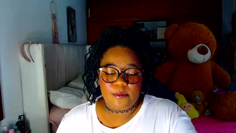 Snapshot of suggarbaby1 chatting on July 18, 5:33 am Cami Back in 2 hours online show from July 18, 5:33 am