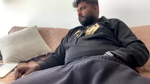 Snapshot of suggnight chatting on October 9, 6:39 pm Let me be your knight that saves you online show from October 9, 6:39 pm