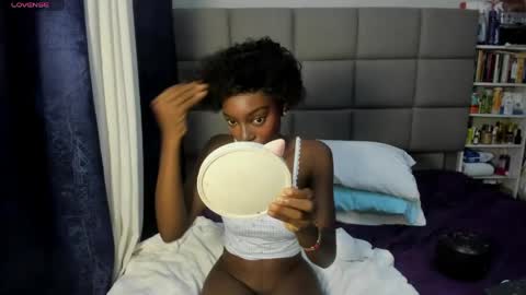 suhaila_suu online show from April 19, 1:49 am