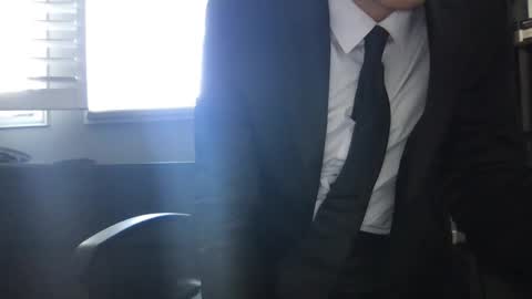 Snapshot of suitfetishez chatting on April 8, 8:31 pm suitfetishez online show from April 8, 8:31 pm