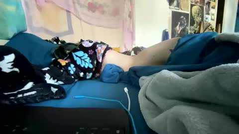 Suki online show from May 3, 4:13 pm