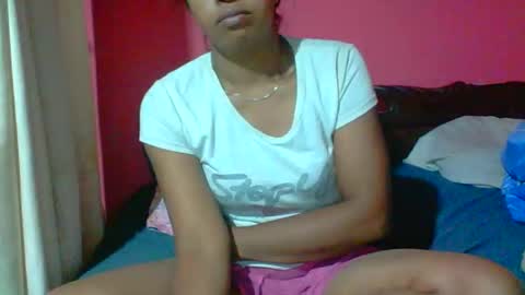 Snapshot of sukietalore chatting on May 26, 5:42 pm SukieTalore online show from May 26, 5:42 pm