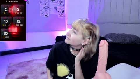    online show from December 11, 12:12 pm