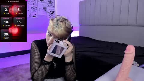    online show from December 14, 12:44 pm