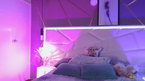 SUKI online show from March 17, 11:35 am