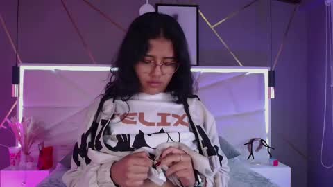 SUKI online show from April 19, 12:26 pm