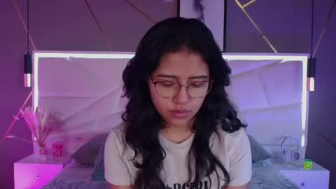 SUKI online show from April 22, 11:45 am