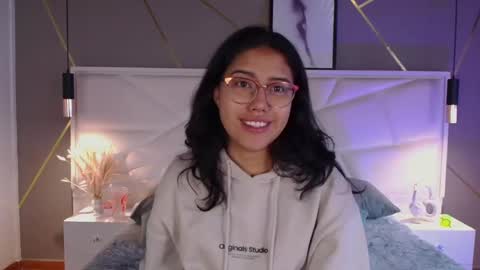 Snapshot of sukirush chatting on April 23, 12:29 pm SUKI online show from April 23, 12:29 pm