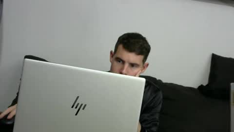 Snapshot of sultansgirls chatting on September 20, 8:04 am The Sultan online show from September 20, 8:04 am